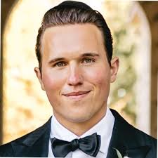 Love this levitating portal concept 🌀🕴🎥 : Kyle Nutt