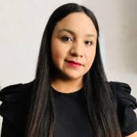 50+ perfiles de «Mayra Trevino»