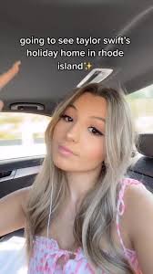 People Going to Taylor Swifts Rhode Island House