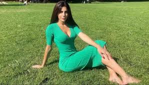 Habertürk spikeri Ela Rumeysa Cebeci Kimdir? Hayvanseverler Neden Tepki  Gösterdi? - | Ajans 344