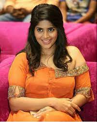 While some genres focussed more on the beauty of the actresses, there are many others which had great scope for performances too. Pin By Anand Kt On Megha Akash South Indian Actress Indian Actresses Beautiful Indian Actress