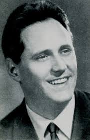 Historical Review: Grist, Kraus, Wixell and Bruscantini Excel in Lotfi  Mansouri's Lively Production of “L'Elisir d'Amore”