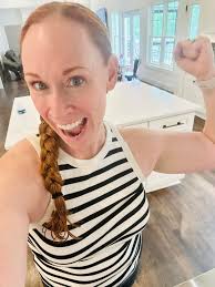 Hey friends—I'm reaching out for some help I'm looking for a highly  recommended functional medicine doctor (preferably a woman or someone who  deeply understands women's health) who can support me with comprehensive