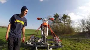 Comment charger une moto sur une remorque (seul). Charger Sa Moto Sur Remorque Passion Moto Securite