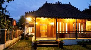 Rumah limasan jawa adalah satu dari sekian banyak arsitektur rumah tradisional khas suku jawa yang memiliki banyak ragam dan kelebihannya tersendiri. 8 Inspirasi Teras Rumah Limasan Ala Arsitektur Tradisional Jawa