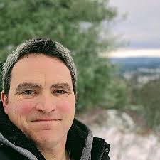 Stephen Quinlan's Instagram, Twitter & Facebook