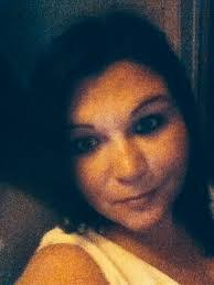 Kelly Speakman's Instagram, Twitter & Facebook