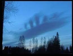 Titanic in the clouds | Nature paintings, Pretty pictures, Mother nature