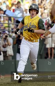 Image of KENTUCKY'S ALVEY ROUNDS BASES AFTER HOME RUN IN LITTLE LEAGUE