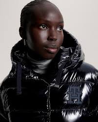 Geci de iarna marca Tommy Hilfiger 📍Tommy Hilfiger, CC Shopping MallDova,  Et 1 #streetandsport #chisinau #moldova #shopping #tommyhilfigermoldova  #shoppingmalldova #fashion #style #shop