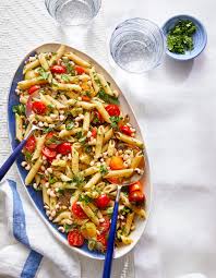 Packed with kale, cashews, sunflower seeds, tomatoes, and peppers, this is a healthier spin on a traditional pasta salad! 25 Easy Pasta Salad Recipes Southern Living