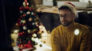 Fast alle bereiten sich auf weihnachten vor, kaufen geschenke, besorgen den weihnachtsbaum. Depression Und Stress Zu Weihnachten Wenn Die Feiertage Nicht Frohlich Sind Stern De