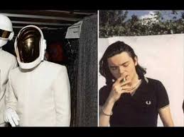 Resulta curioso que su gusto por lo robótico naciera de las cenizas de una banda de rock llamada darlin' sin contar el directo alive 2007 (2007), pasaron cinco años hasta tron: Daft Punk Sin Cascos Youtube