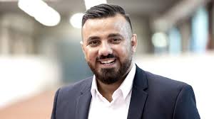 Lll➤ hier findet ihr alle details zum vornamen bilal ⭐ bedeutung, herkunft, namenstag, spitznamen, varianten und vieles mehr! Bilal El Sabeh Viactiv Krankenkasse