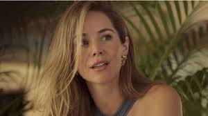 El popular actor, jaime camil, hijo del empresario, contó cómo luis miguel se hizo cercano a la familia. Luis Miguel La Serie Quien Es Camila Sodi En El Programa De Netflix