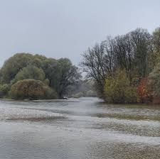 Munich Germany Munchen Deutschland Flaucher Im Herbst Munchen Deutschland