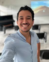 Edgar Brenes-Soto (@edkeytar) • Instagram photos and videos