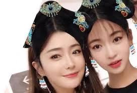 Tinh gia ngạc nhiên quay sang hỏi: Háº­u TrÆ°á»ng Khac Biá»‡t Má»™t Trá»i Má»™t Vá»±c Khi Len Phim