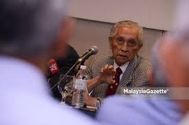 Aptul asīs piṉ aptul rahīm; Abdul Aziz Bekas Pengarah Urusan Mas Meninggal Dunia