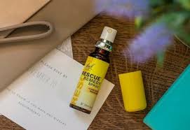 Karen practica la terapia de esencia floral de bach y tiene un monton de testimonios de clientes del servicio agradecidos. Flores De Bach Rescue ãƒ„ Formula Original 2021