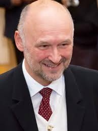 Prof. Mag. Dr. Robert Kamper