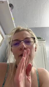 Imjustacat (@imjustbabe)