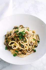 Mushroom Pasta For Keto With Japanese Mushrooms And Shirataki Recipe Keto Pasta Recipe Shirataki Noodles Recipes Keto Mushrooms