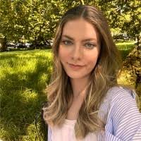 1100+ "Finóla" profiles