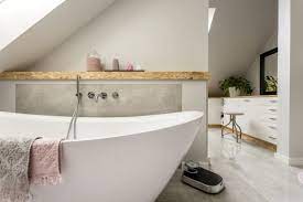 Should you refinish reglaze or replace your bathtub. Tub Resurfacing The Pros And Cons A1 Reglazing