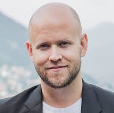 In the wake of spotify revealing the numbers behind a strong 2019, ceo daniel ek and some of his lieutenants conducted a media conference with the financial market and media. Spotify S Daniel Ek Pitches His Vision For The Future Industry News Frtyfve