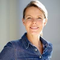 Julia Gaiser's Instagram, Twitter & Facebook