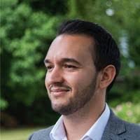 Heidi Conroy's Instagram, Twitter & Facebook