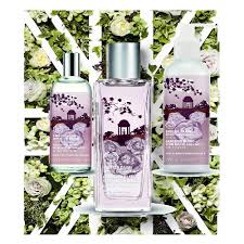 This stunning perfume was created for the late, great audrey hepburn. The Elusive Gardenia The Body Shop English Dawn White Gardenia Perfume Review The Candy Perfume Boy