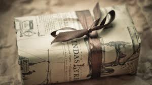 So kann man tatsächlich auch geschenkpapier mit ihr individuell bedrucken. Geschenke Nachhaltig Verpacken Tipps Ideen Geolino