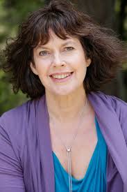 Anne Cushman's Instagram, Twitter & Facebook