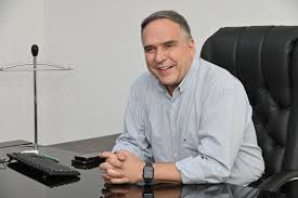 Sandro Mabel deve ter a maior coligação em Goiânia - Entrelinhas Goiás