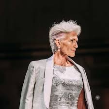 Changer coupe de cheveux xenoverse 2,coupe cheveux femme mi long,coupe cheveux jeune,coupe cheveux justin bieber,coupe cheveux noir,coupe cheveux nuque courte,coupe cheveux petit gar on,coupe cheveux qui amincit,coupe cheveux. 1001 Idees Top De Coupe De Cheveux Courte Pour Femme De 60 Ans