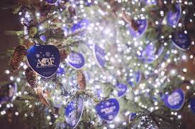 The superstar vocalist pours his soul into each rendition of classic. The Lights Are Shining Once Again In Florence The Abf And The City Of Florence In Piazza San Firenze To Turn On The City S First Christmas Tree Abf