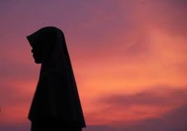 Hijab animasi hitam putih gambar islami. Cara Berhias Dan Perhiasan Yang Dilarang Bagi Muslimah