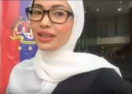 Nur farahanis — who taught herself dentistry by watching youtube videos — put herself on police radar, and that of the health department, after going to. Tak Logik Ppim Sokong Doktor Gigi Palsu Semasa Mstar
