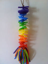 Rainbow Straw Bird Toy By Peoplenpetemporium On Etsy 4 00 Goruntuler Ile Kus Oyuncaklari Papaganlar Muhabbet Kuslari