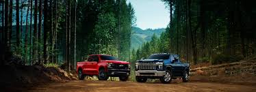 Check out the maximum payload and towing ratings for each of the 2019 silverado 2500hd engines. Chevy Silverado 1500 Vs 2500 Hd 2020 Engine Specs Towing Capacity