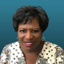 Lynette Root's Instagram, Twitter & Facebook