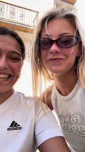 Lily Rowland Recebidos