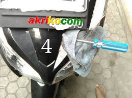 Cara membuka kap lampu depan beat. Cara Membuka Kap Depan Motor Vario 125 Evolusioto