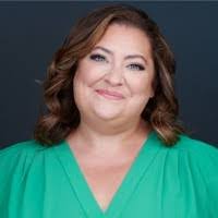 Kim Kleeman's Instagram, Twitter & Facebook