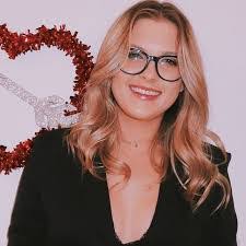 Claire Skinner's Instagram, Twitter & Facebook