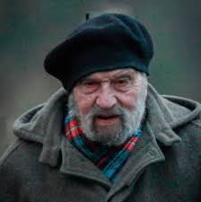 Discovered in 1961 and sentenced to 42 years in prison, he escaped from wormwood scrubs prison in 1966 and fled to the ussr. Infamous Spy George Blake Still Railing Against The West At 95 As Traitor Tracked Down To Remote Russian Home Mirror Online