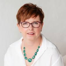 Podpořte naši práci a hlasujte v soutěži Dřevěná stavba roku pro srub,  který jsme stavěli v Bedřichově.