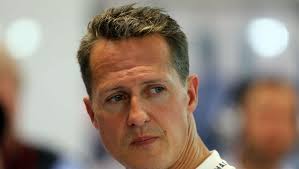 Michael schumacher liegt aktuell in einem künstlichen koma, in dem er harntreibende mittel verabreicht bekommt, um wasseransammlungen im körper zu vermeiden. Michael Schumacher Funf Jahre Nach Dem Unfall Beim Skifahren Der Spiegel